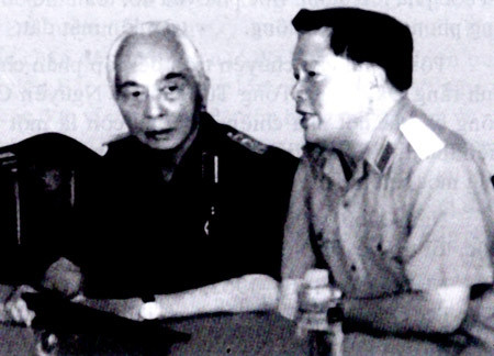 Đại tướng Võ Nguyên Giáp và Trung tướng Lê Nam Phong