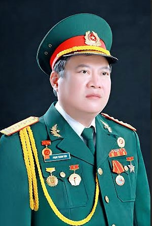 Thầy thuốc Ưu tú - Đại tá, Bác sĩ CKII Phạm Thành Vận - Tổng Giám đốc - Giám đốc bệnh viện đa khoa tư nhân 16A Hà Đông.