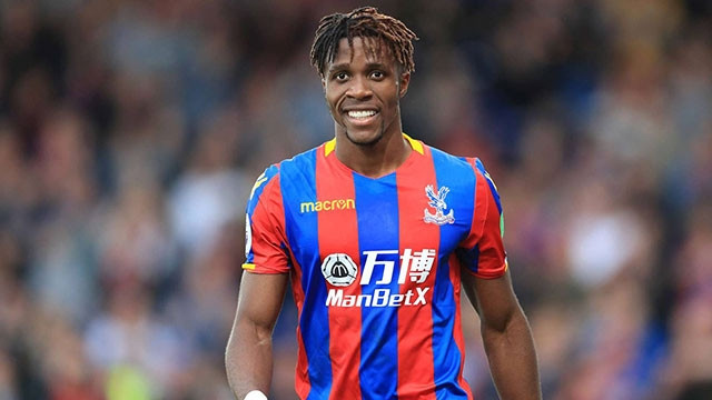 CLB Dalian Yifang của giải Trung Quốc mời chào Wilfried Zaha