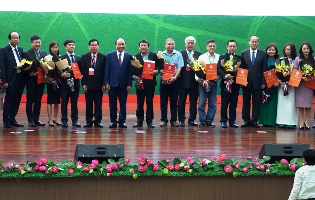 Thủ tướng Nguyễn Xuân Phúc dự Hội nghị xúc tiến đầu tư tỉnh Trà Vinh 