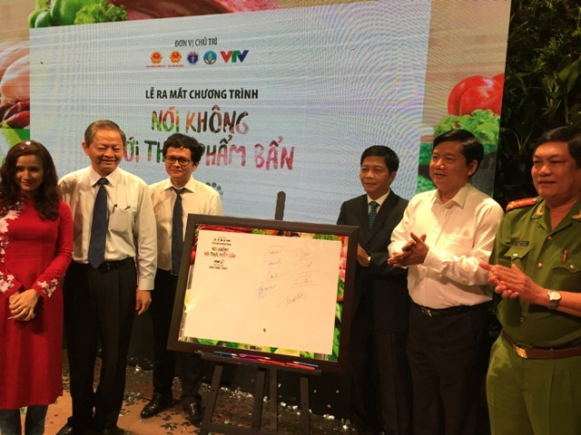Đài Truyền hình Việt Nam ra mắt chương trình “Nói không với thực phẩm bẩn”.