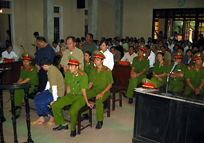 Phiên tòa xét xử Ngô Ngọc Lâm cùng đồng bọn.