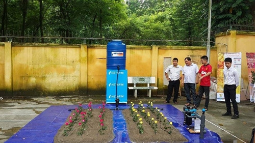 Mô hình tưới tiết kiệm nước phục vụ sản xuất.