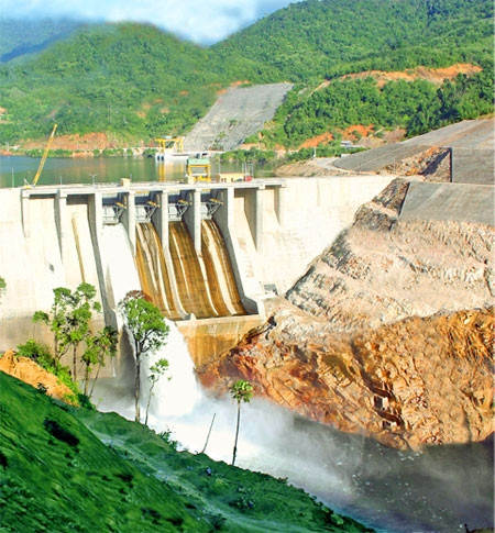 Thủy điện Hủa Na (thượng nguồn sông Chu, xã Đồng Văn, huyện Quế Phong, Nghệ An) ẢNH: Công ty CP Thủy điện Hủa Na