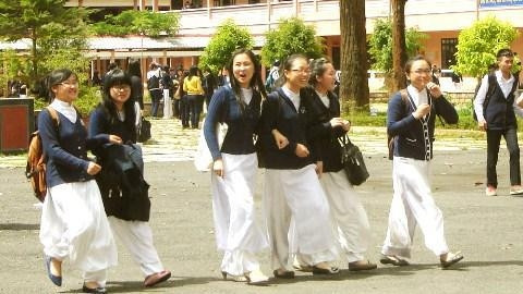 Học sinh Trường Bùi Thị Xuân – Đà Lạt.