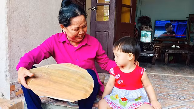 Quạt mo cau tuổi thơ