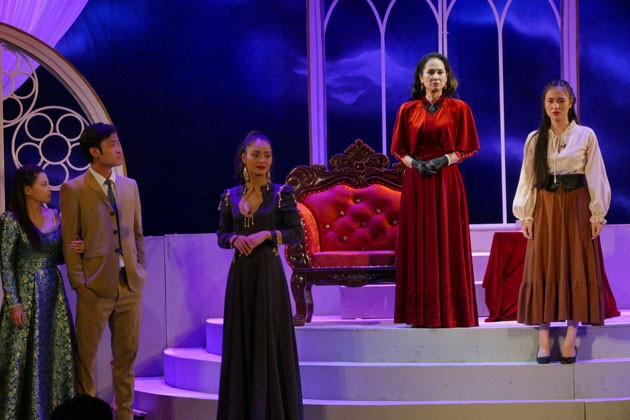 Nhà hát kịch Việt Nam giới thiệu vở mới “Người mẹ trước vành móng ngựa”