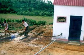 Khai thác nước ngầm phục vụ nhu cầu
sinh hoạt của người dân.