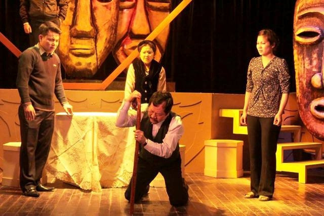 Một cảnh trong vở diễn "Lâu đài cát".