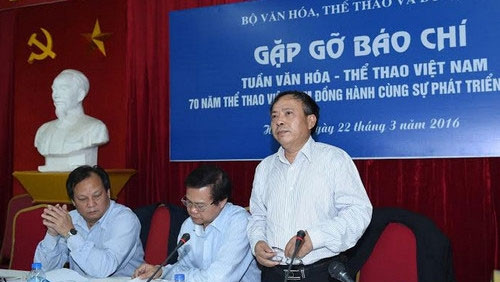 Tổng Biên tập báo TTVN phát biểu tại buổi họp báo. Ảnh: báo TTVN.