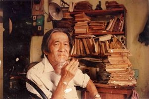 Giáo sư Từ Chi.