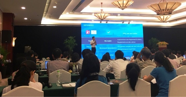 Startup Việt trình bày ý tưởng khởi nghiệp.