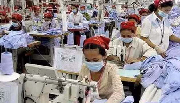 Hàng may mặc chiếm hơn 75% tổng kim ngạch xuất khẩu của Campuchia. (Ảnh: Internet).