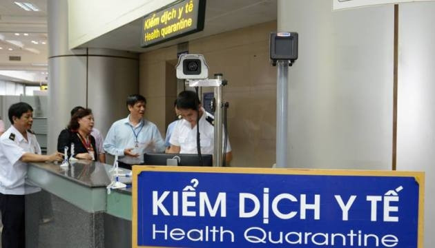 Kiểm tra công tác kiểm dịch y tế tại sân bay quốc tế Nội Bài.
