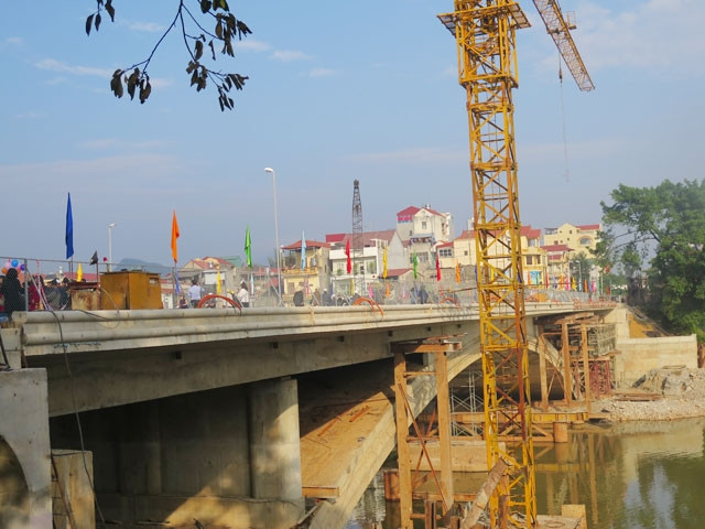 Thông xe kỹ thuật cầu Kỳ Cùng, TP Lạng Sơn