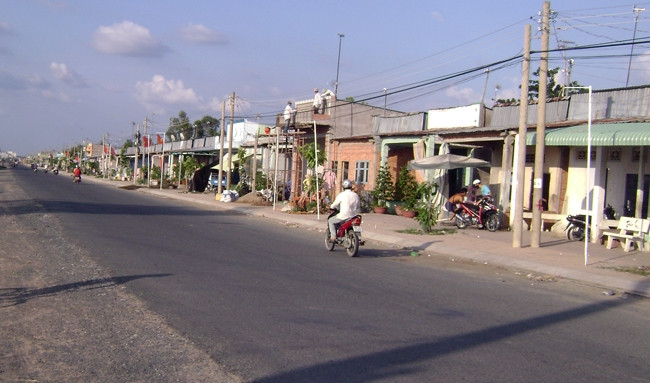 Một tuyến dân cư mới ở huyện Tam Nông.