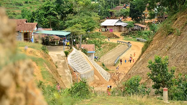 Thôn Trà Ong là nơi có nhiều gia đình đông con của huyện miền núi Tây Trà.