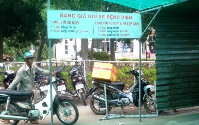 Bệnh viện đa khoa tỉnh Ninh Thuận tự đặt các mức giá trông giữ xe trái với quy định của Quyết định số 43 của UBND tỉnh.