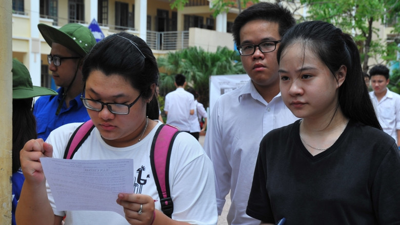 Thí sinh cần bám sát cấu trúc, định dạng đề thi do Bộ GD&ĐT công bố để ôn tập. Ảnh H.NAM