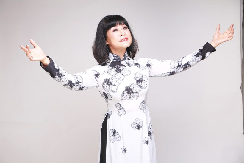 NSƯT Hồng Liên với “Một đời nhớ, một đời thương”