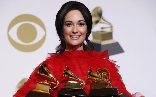 Childish Gambino lần đầu tiên giành giải Bài hát của năm và Ghi âm của năm với một tác phẩm hip-hop.