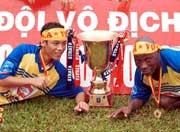 Đội SLNA vô địch
mùa giải 2000-2001
bằng tiền mua độ.