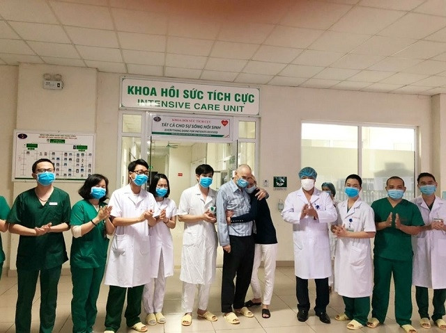 Bệnh nhân người Anh được xuất viện trong đêm 13-4. 