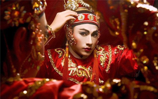 Song Lang là một bộ phim Việt chỉn chu và trở nên đặc biệt khi tôn vinh môn nghệ thuật cải lương đang bị thoái trào. 