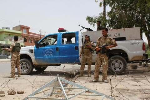 Lực lượng người Cuốc kiểm soát TP Tu-dơ Khu-ma-tu, phía bắc Bát-đa.