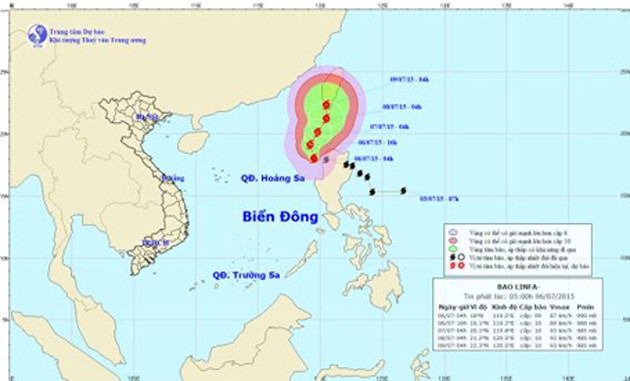 Dự báo hướng đi của bão Linfa. (Ảnh: TTDBKTTVTƯ)