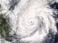 Bão số 8 - Cơn bão kỳ dị nhất từ trước tới nay