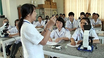 Ảnh minh họa: Giờ thực hành của sinh viên y khoa
