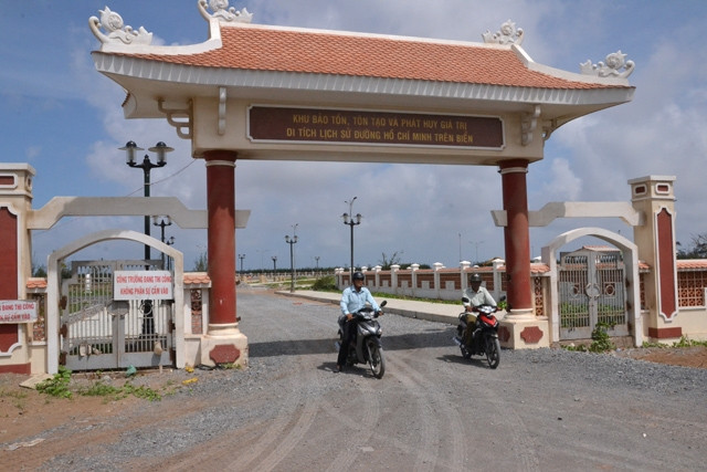 Khu Di tích lịch sử Công viên Nghĩa trang đường Hồ Chí Minh trên biển ở xã Thạnh Hải (Thạnh Phú, Bến Tre) sẽ là địa điểm du lịch được nhiều người tìm đến.