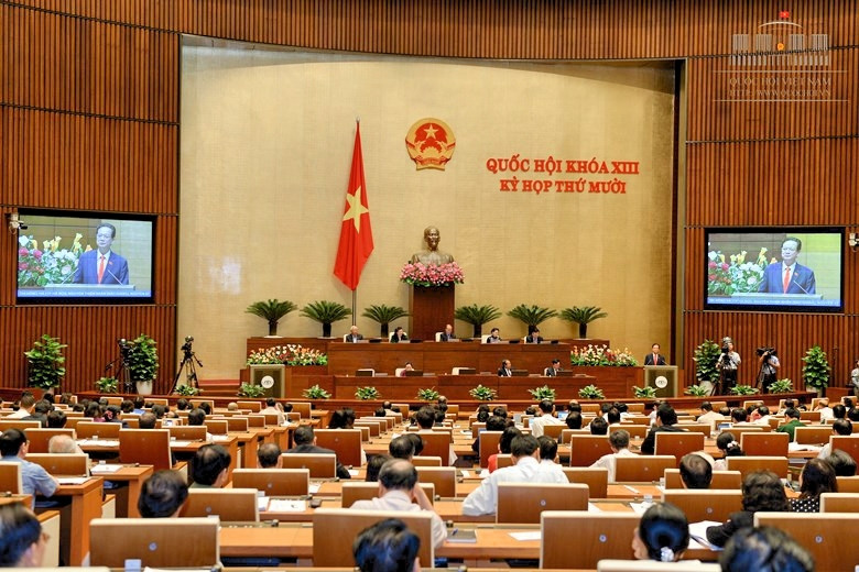 Thủ tướng Nguyễn Tấn Dũng: "Nền kinh tế thị trường định hướng xã hội chủ nghĩa là nền kinh tế thị trường hiện đại, với nhiều hình thức sở hữu, nhiều thành phần kinh tế, vận hành đầy đủ, đồng bộ, hiệu 