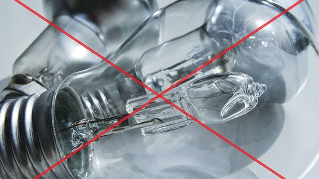 Vì sao bóng đèn halogen bị cấm?