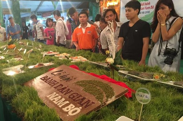 Lễ hội bánh dân gian Nam Bộ tại Hà Nội.