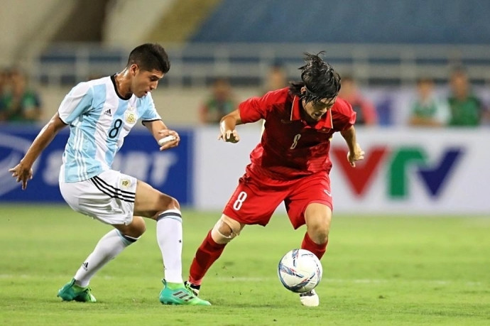 Hàng tiền vệ U22 Việt Nam đã có một trận đấu không tốt.