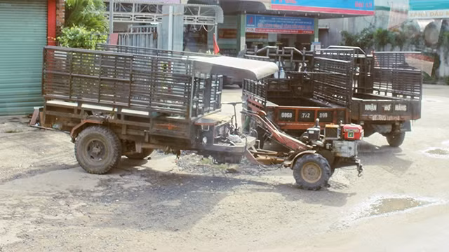 Hầu hết xe công nông ở Tây Nguyên đều được cơi nới gấp hai - ba lần công suất cho phép.