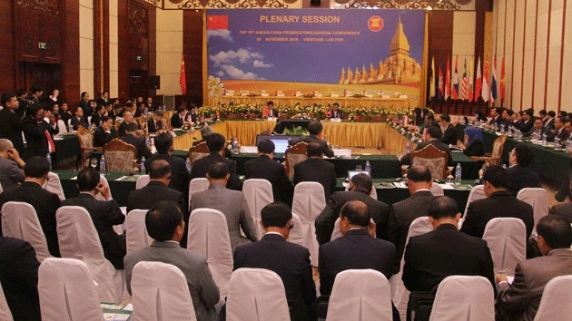 Toàn cảnh Hội nghị sáng 9-11 tại Thủ đô Viêng Chăn.