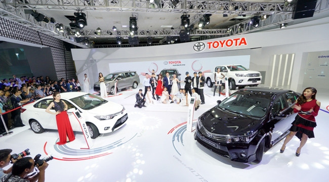 Gian hàng ô-tô Lexus và Toyota tại triển lãm VMS 2016.