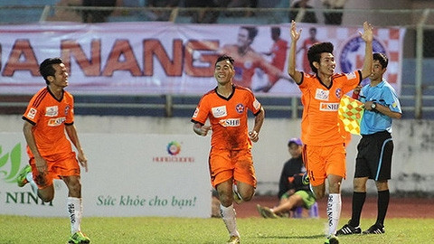 Niềm vui thắng trận của các cầu thủ SHB Đà Nẵng. (Ảnh: VOV)