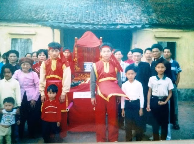 Lễ rước Hán Quận công tại đền Như Thiết.