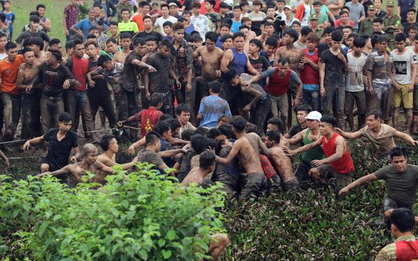 Cảnh hỗn loạn tại Lễ hội phết xã Hiền Quan (Phú Thọ) năm 2019. Ảnh: Phương Thảo