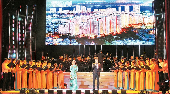 Tiết mục Hợp xướng “Dòng sông kể chuyện”đoạt giải nhì lĩnh vực âm nhạc.