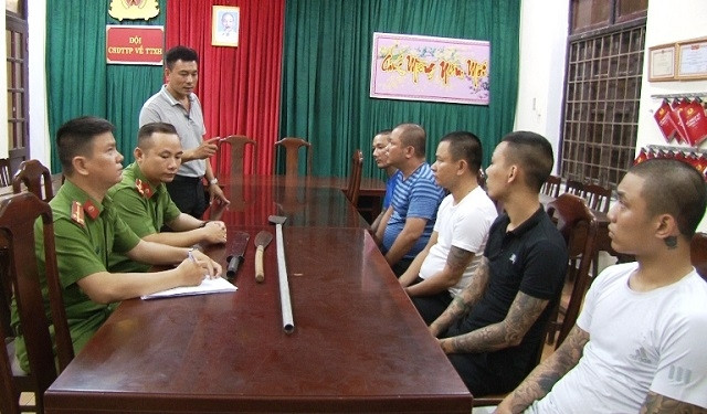 Các nghi can trong vụ án bị triệu tập, làm việc với cơ quan công an.