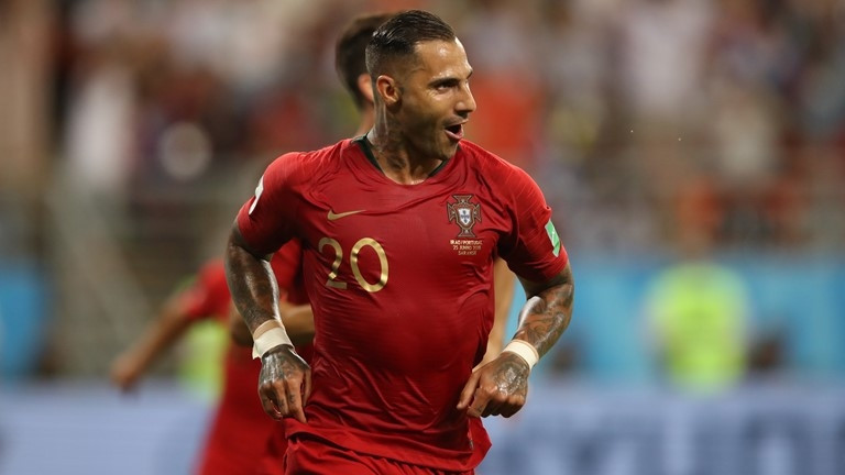 Ricardo Quaresma ăn mừng sau khi ghi bàn mở tỷ số cho đội tuyển Bồ Đào Nha. Ảnh: FIFA