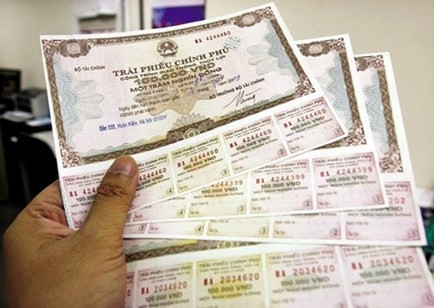 Huy động 4.000 tỷ đồng TPCP với lãi suất 6,39%/năm