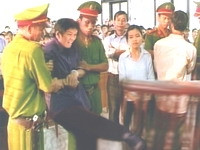 Bàn tay không che nổi mặt trời!