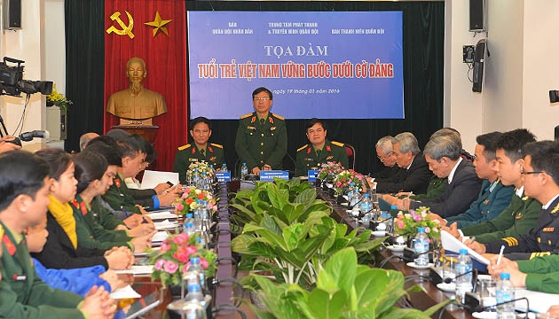 Quang cảnh buổi tọa đàm.