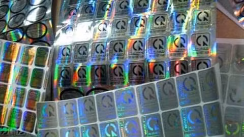 Tem chống hàng giả hợp chuẩn CR bị làm giả trên thị trường.